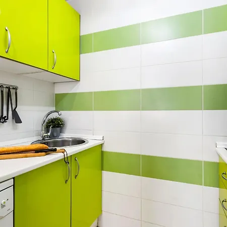 556 Shopping Centre Pueblo Canario Apartment