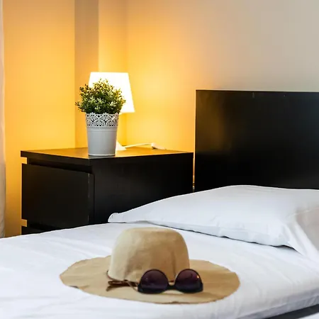 Apartment 556 Shopping Centre Pueblo Canario Playa de las Americas (Tenerife)